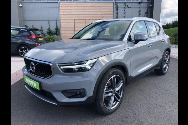 Volvo XC40 2.0 T4 Automaat - Panoramadak - Leder - Intellisafe Pro