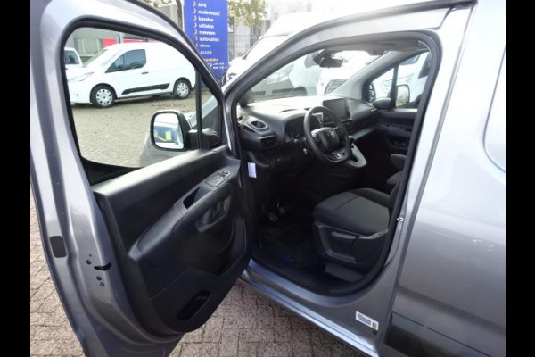 Toyota PROACE CITY 1.5 D-4D Navigator Long 130 PK NAVI CRUISE PDC