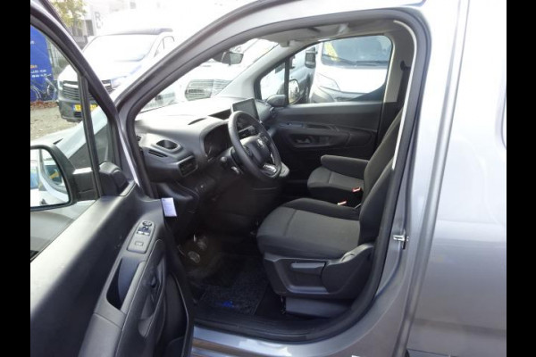 Toyota PROACE CITY 1.5 D-4D Navigator Long 130 PK NAVI CRUISE PDC