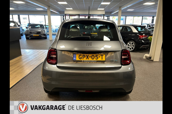 Fiat 500E La Prima 42 kWh / leder / panorama-dak / Navigatie / led / Apple carplay