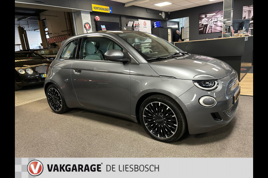 Fiat 500E La Prima 42 kWh / leder / panorama-dak / Navigatie / led / Apple carplay