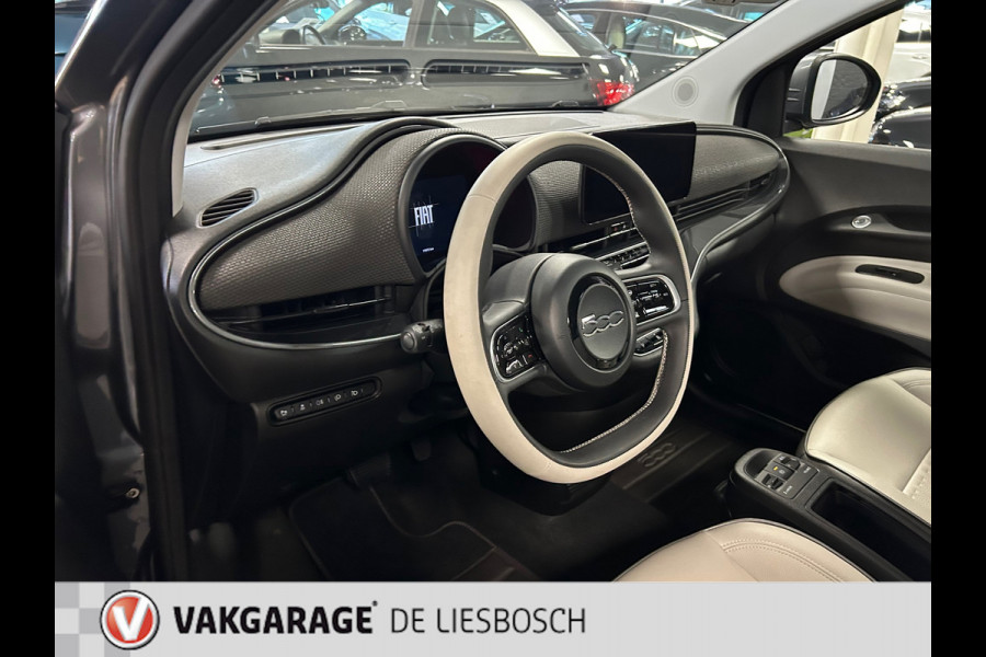 Fiat 500E La Prima 42 kWh / leder / panorama-dak / Navigatie / led / Apple carplay