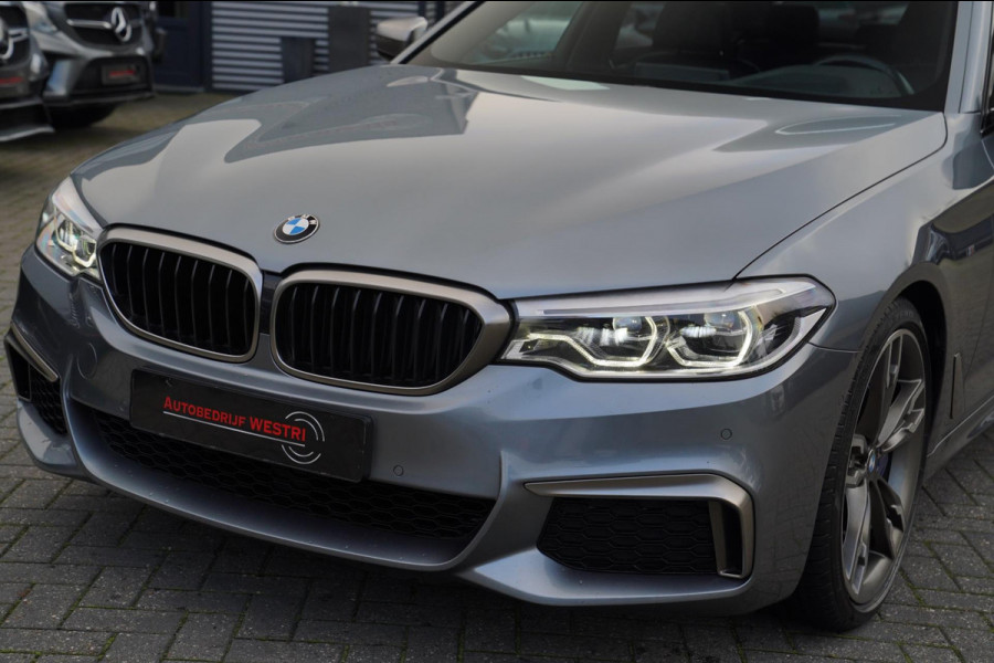 BMW 5 Serie M550d xDrive High Executive | Panorama | Bluestone Metallic | Luxe Nappa Leder | Sfeerverlichting | Camera | NAP |