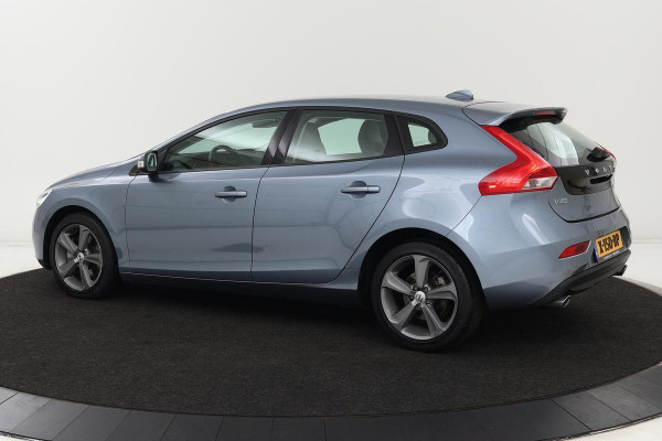 Volvo V40 D3 Kinetic | Full LED | Camera | Bluetooth | Cruise control | Airco