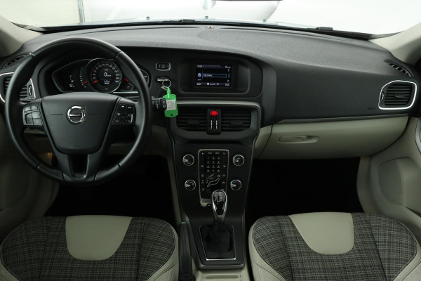 Volvo V40 D3 Kinetic | Full LED | Camera | Bluetooth | Cruise control | Airco