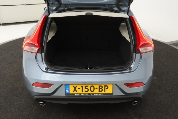 Volvo V40 D3 Kinetic | Full LED | Camera | Bluetooth | Cruise control | Airco