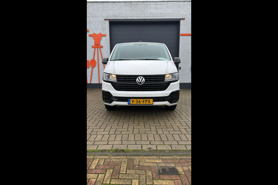 Volkswagen Transporter 2.0 TDI L1H1 28 Bull automaat 150 pk