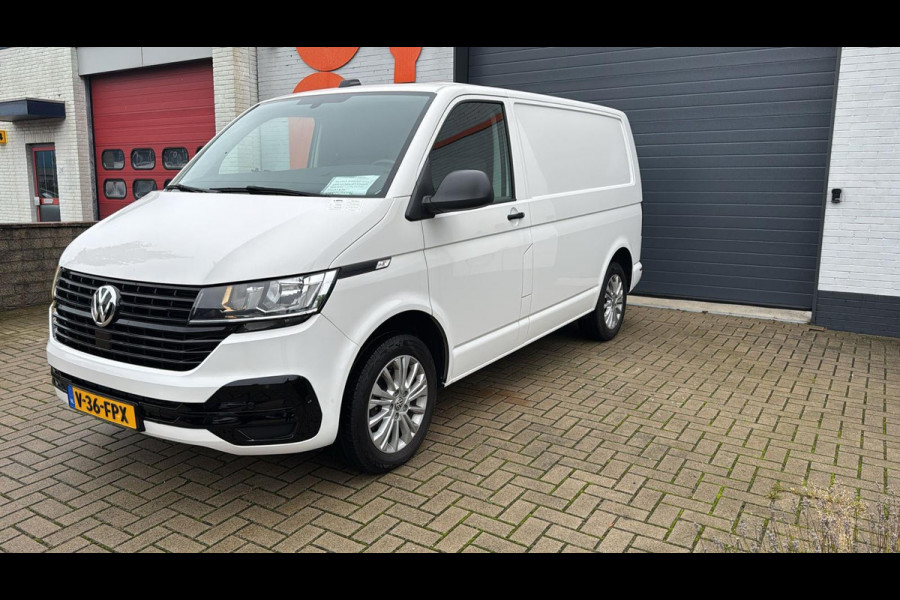 Volkswagen Transporter 2.0 TDI L1H1 28 Bull automaat 150 pk