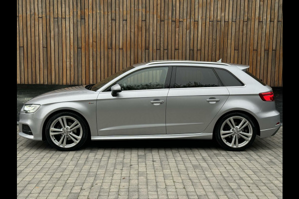 Audi A3 Sportback 1.5 TFSI S-line Automaat | Navi MMI | LED | Dakrails | Getint glas | Climate control | Cruise control | Parkeersensore