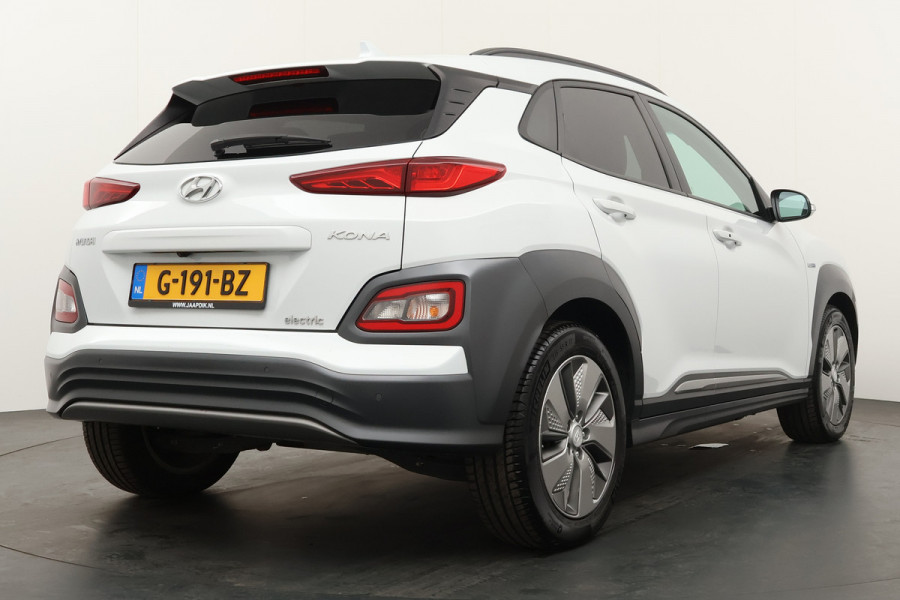 Hyundai Kona BWJ 2019 | EV Comfort 64 kWh (Subsidie mogelijk) INCL BTW | CLIMA | CAMERA A | STOEL VERW | NAVI | CARPLAY | AD. CRUISE |