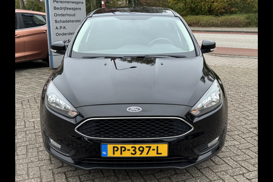 Ford FOCUS Wagon 1.0 Ecoboost Trend 125pk Trekhaak | Navigatie | Bluetooth | Airco | Parkeersensoren | Apple Carplay / Android auto