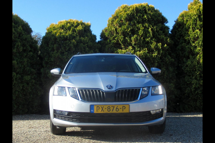 Škoda Octavia Combi 1.6 TDI Greentech Ambition *Trekhaak*