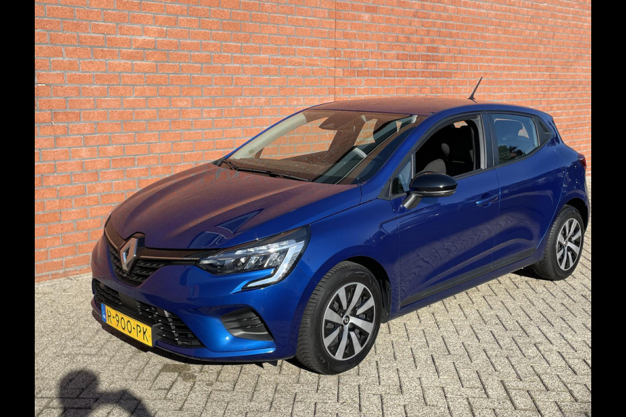 Renault Clio 1.0 TCe 91 pk Equilibre Navigatie Apple Carplay/Android Auto Parkeersensoren achter Cruise Control Ledverlichting Airco