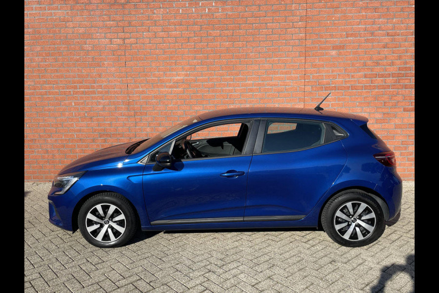 Renault Clio 1.0 TCe 91 pk Equilibre Navigatie Apple Carplay/Android Auto Parkeersensoren achter Cruise Control Ledverlichting Airco