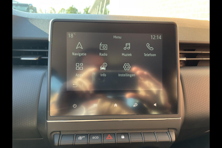 Renault Clio 1.0 TCe 91 pk Equilibre Navigatie Apple Carplay/Android Auto Parkeersensoren achter Cruise Control Ledverlichting Airco