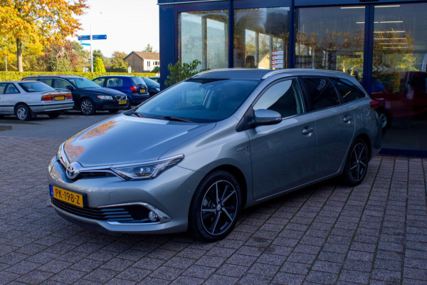 Toyota Auris Touring Sports 1.8 Hybrid Executive Go | Prijs rijklaar incl. 12 mnd garantie | Navi Pdc+camera Stoelverwarming