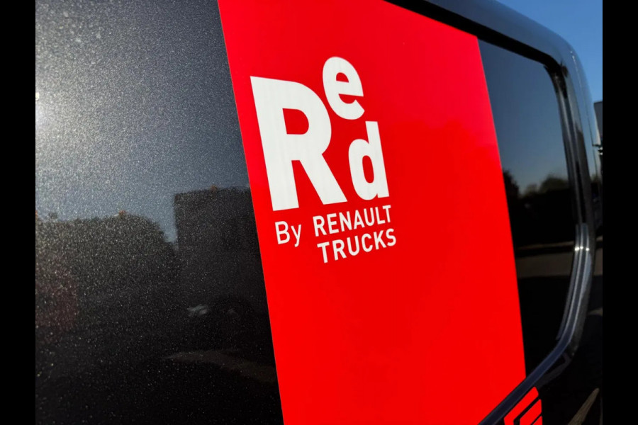 Renault Trafic L2H1 RED EXCLUSIVE E-TECH