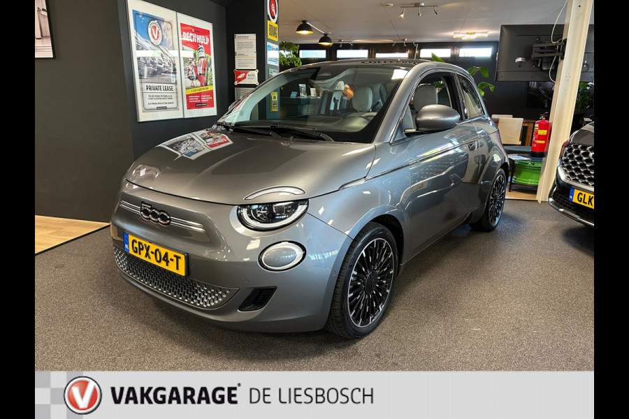 Fiat 500 La Prima 42 kWh/119pk/ Navigatie / pano-dak / leder / pdc / Camera / letop subsidie a €2000,- mogelijk