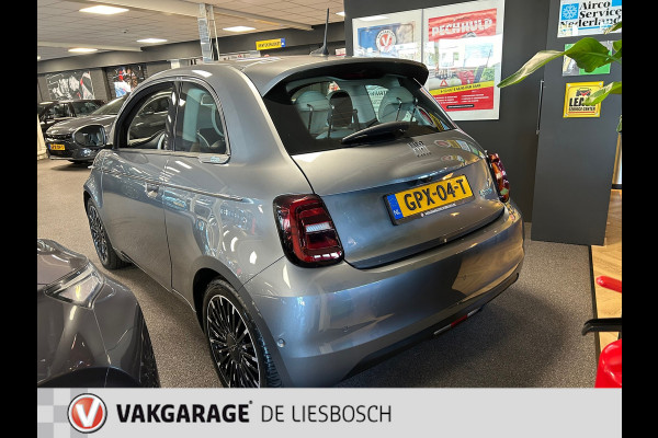 Fiat 500 La Prima 42 kWh/119pk/ Navigatie / pano-dak / leder / pdc / Camera / letop subsidie a €2000,- mogelijk