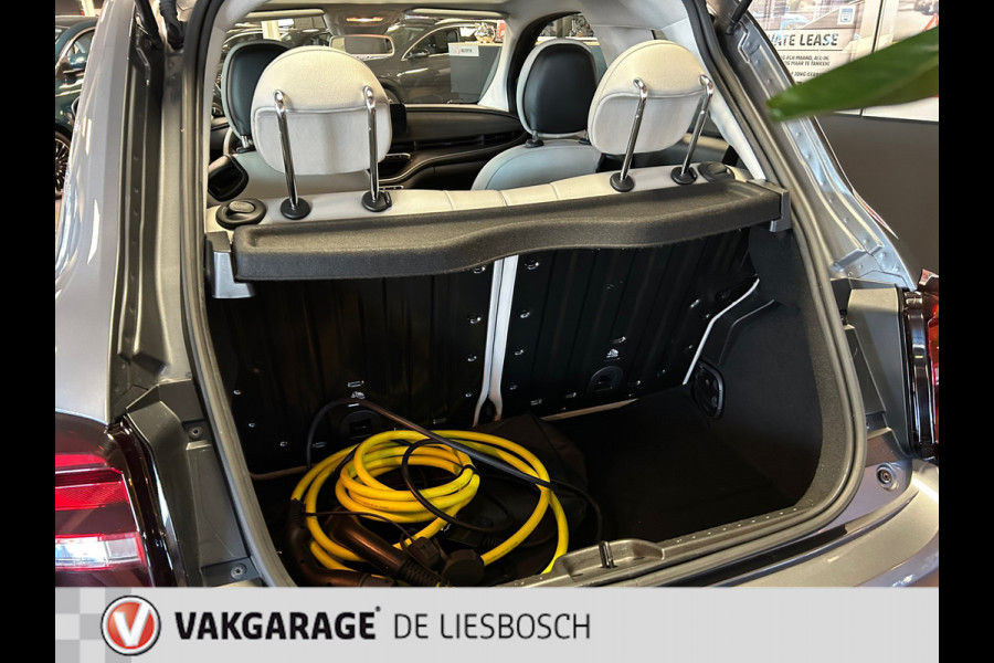 Fiat 500 La Prima 42 kWh/119pk/ Navigatie / pano-dak / leder / pdc / Camera / letop subsidie a €2000,- mogelijk