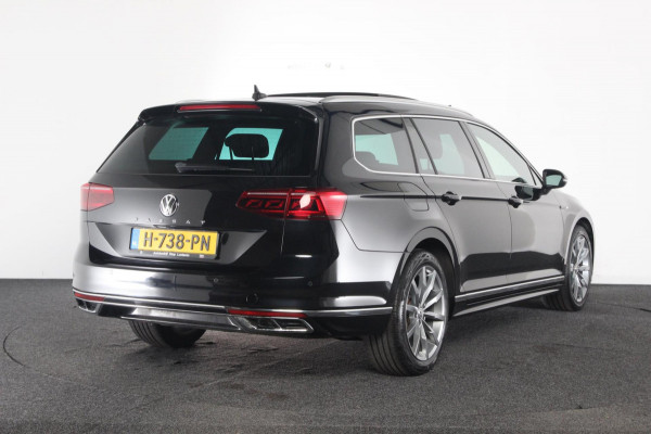 Volkswagen Passat Variant 1.5 TSI Highline R-line | Org. NL-auto | panoramadak |