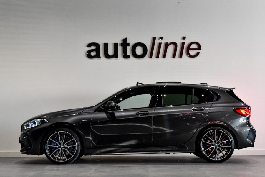 BMW 1-serie 120i M-Sport, Aero, Pano, M-Sportzetels, HUD, H/K, Stuurvw, Leder, Camera, CarPlay, M-Sport remmen!