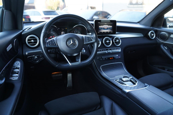 Mercedes-Benz GLC 250 4MATIC Business Solution AMG | Panorama | Leder / Alcantara | 100% onderhouden | LED / Xenon | NAP |