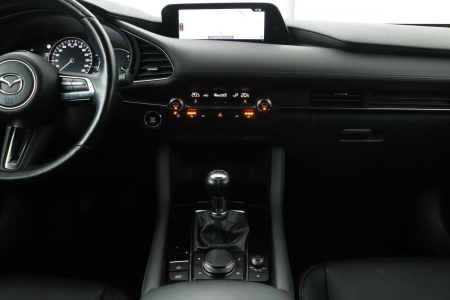 Mazda 3 2.0 SkyActiv-G Luxury | Leder | Stoel & stuurverwarming | 360 camera | Bose | Carplay | Adaptive cruise | Full LED | Keyless