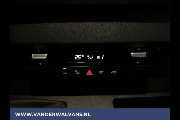 Mercedes-Benz Sprinter 317 CDI 170pk L3H2 Euro6 Airco | Camera | Navigatie | Chauffeursstoel Parkeersensoren, Bijrijdersbank