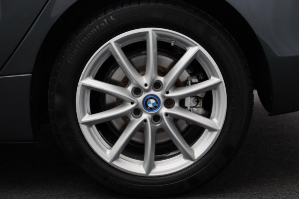 BMW 2 Serie Active Tourer 225xe iPerformance High Executive Leder Navigatie