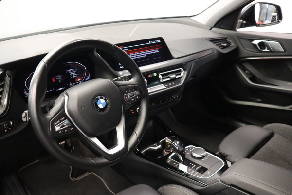 BMW 1-serie 118i Executive Edition 5-deurs Automaat (136pk) Live Cockpit Professional