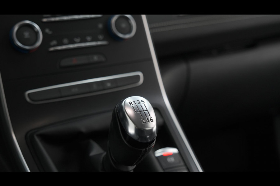 Renault Scénic TCe 140 Intens | Camera | Dodehoekdetectie | Apple Carplay | Navigatie