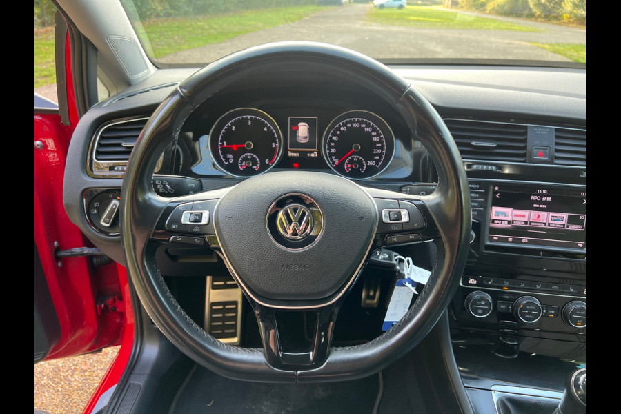 Volkswagen Golf 1.6 TDI R-Desing + Allstar | Cruise + Navi + Clima |