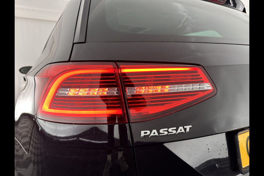 Volkswagen Passat Variant 2.0 BiTDI 4Motion Highline Executive-Pack Aut. *PANO | ADAPTIVE-CRUISE | DIGI-COCKPIT | NAVI-FULLMAP | LEDER-ALCANTARA | FULL-LED | ERGONOMIC-COMFORT-SEATS | KEYLESS | ECC | PARKPILOT | TOWBAR | 17''ALU*