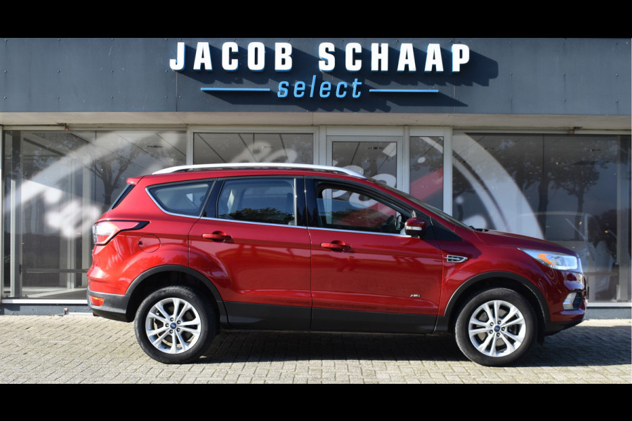 Ford Kuga 1.5 EcoBoost Titanium AWD Automaat / Navi / Clima / Trekhaak / Cruise control / Verw. Voorruit