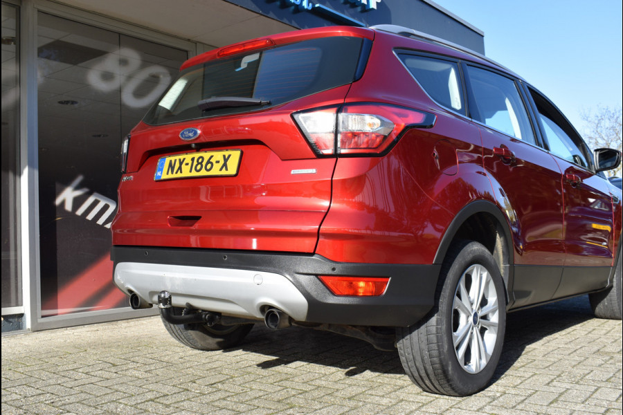 Ford Kuga 1.5 EcoBoost Titanium AWD Automaat / Navi / Clima / Trekhaak / Cruise control / Verw. Voorruit