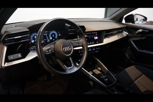 Audi A3 Sportback 40 TFSIe AUTOMAAT-BLACK-CAMERA-CARPLAY-CLIMA-CRUISE-DAB-DRIVE SELECT-KEYLESS-VIRTUEEL