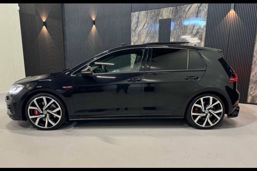 Volkswagen Golf 2.0 TSI GTI Performance|PANO|KEYLESS|FULL OPTION