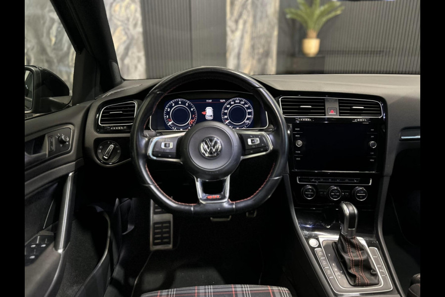 Volkswagen Golf 2.0 TSI GTI Performance|PANO|KEYLESS|FULL OPTION