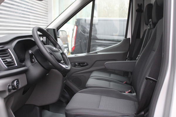 Ford Transit 350 2.0 TDCI L3H2 Trend 130pk Trend - Facelift - Xenon - Carplay - Android - Camera - Airbag passagier - Rijklaar