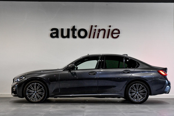 BMW 3-serie 330e eDrive Edition. M-Sport, Aero, Pano, Camera, Hifi, CarPlay, Sfeer!