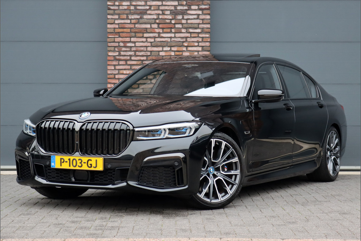 BMW 7 Serie 745Le M Sport High Executive Aut8 | Schuifdak | Luchtvering | Achterasbesturing | Adaptieve Cruise Control | Zonnescherm Zijruiten | Harman&Kardon | Verwarmd Stuurwiel | Stoelventilatie | Soft-Close | HUD | Laserl