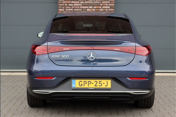 Mercedes-Benz EQE 300 Luxury Line 89 kWh | Distronic+ | Trekhaak | Burmester | Memory | Digital Light | Leder | Surround Camera | Keyless Go | Rijassistentiepakket+ |