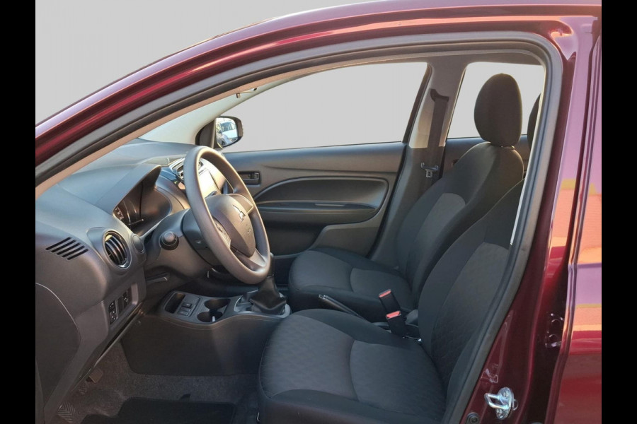 Mitsubishi Space Star 1.2 Connect+ Wine Red