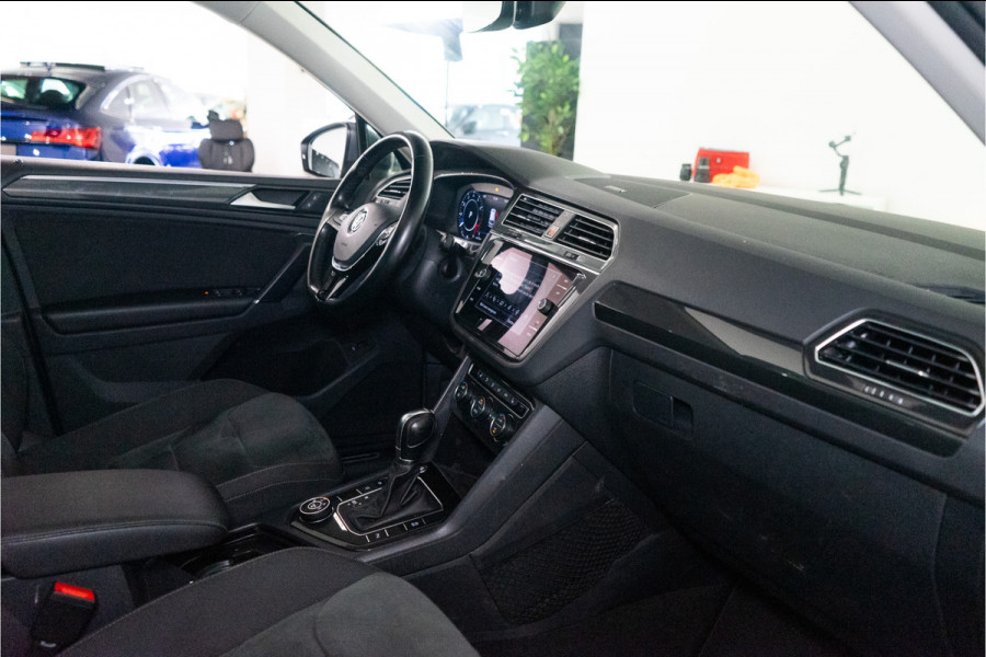 Volkswagen Tiguan 1.4 TSI 4Motion Highline R-Line NL AUTO+NAP | Pano | Trekhaak | Carplay | Garantie!