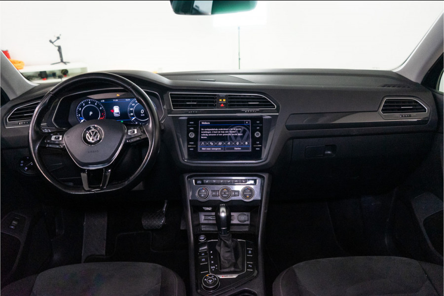 Volkswagen Tiguan 1.4 TSI 4Motion Highline R-Line NL AUTO+NAP | Pano | Trekhaak | Carplay | Garantie!