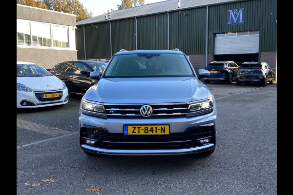 Volkswagen Tiguan Allspace 1.5 TSI Highline Business R | ORIG. NL. NAP KM. | 7 PERSOONS | PANO | TREKHAAK