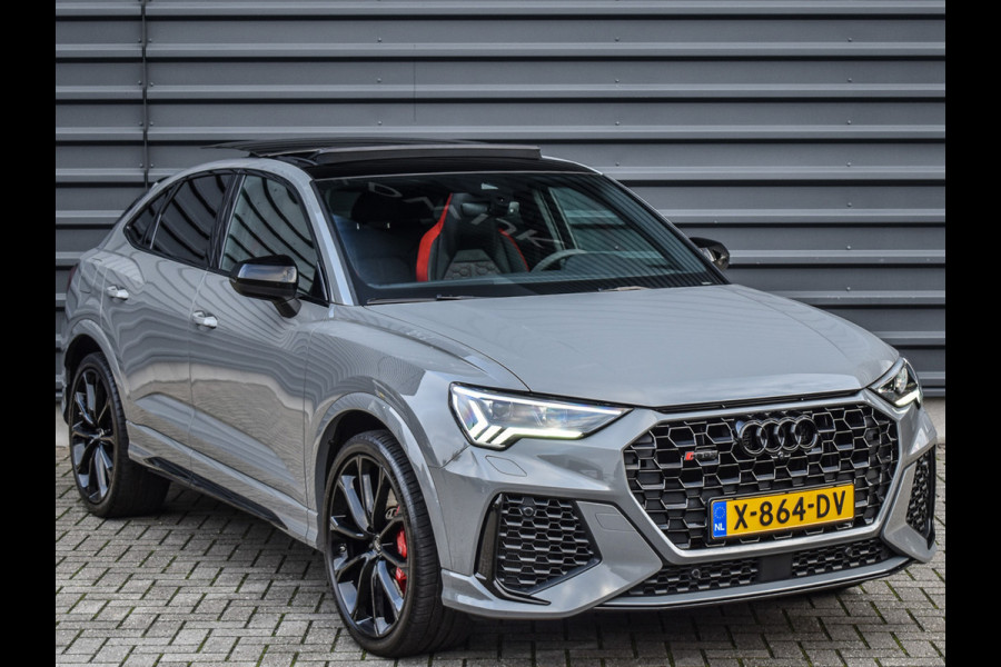 Audi Q3 Sportback TFSI RS | PANORAMADAK | AMBIANCE INTERIEUR | 360 CAMERA | DAB+ | KEYLESS ENTREE | SONOS SOUND | CARBON INLEG | RS SEATS | ADAPTV