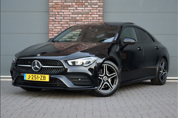 Mercedes-Benz CLA-Klasse 200 Business Solution AMG Line Aut7 | Panoramadak | Widescreen | Trekhaak | Sfeerverlichting | Camera | High Perf. LED | Stoelverwarming | Cruise Control |