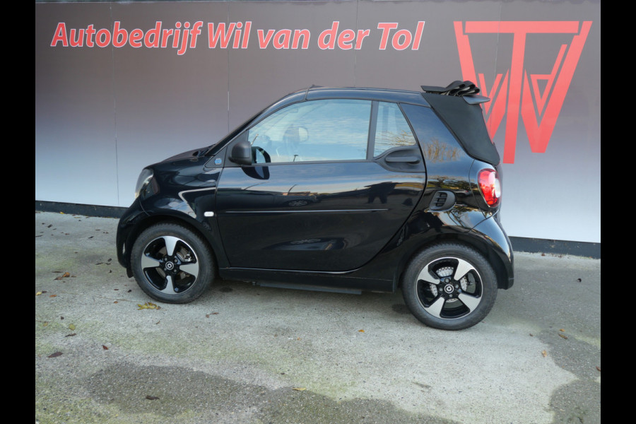 Smart EQ fortwo CABRIO | 22 KW SNELLADEN | CRUISE | CLIMA | 6.500 KM!! | SUBSIDIE MOGELIJK!!